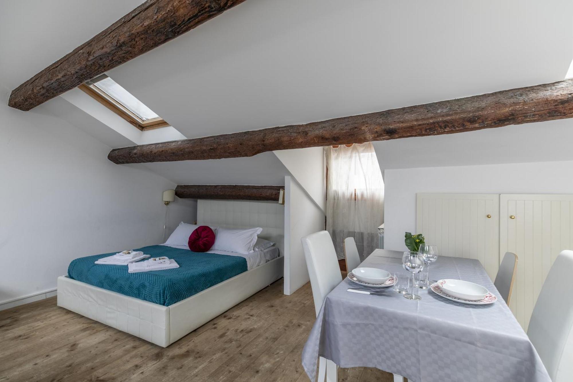 Nice Lovely Attic For 4 Person With Wifi - A/C Venice Ngoại thất bức ảnh